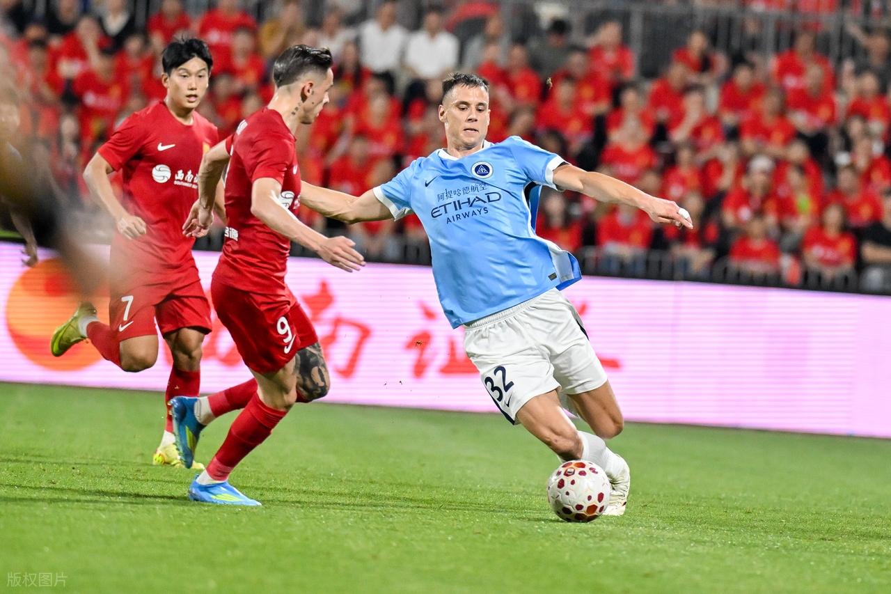 ESPN记者：皇马为琼阿梅尼标价9000万欧，今夏或出售他；邮报：曼联未来数月可能会和B费进行新合同谈判
