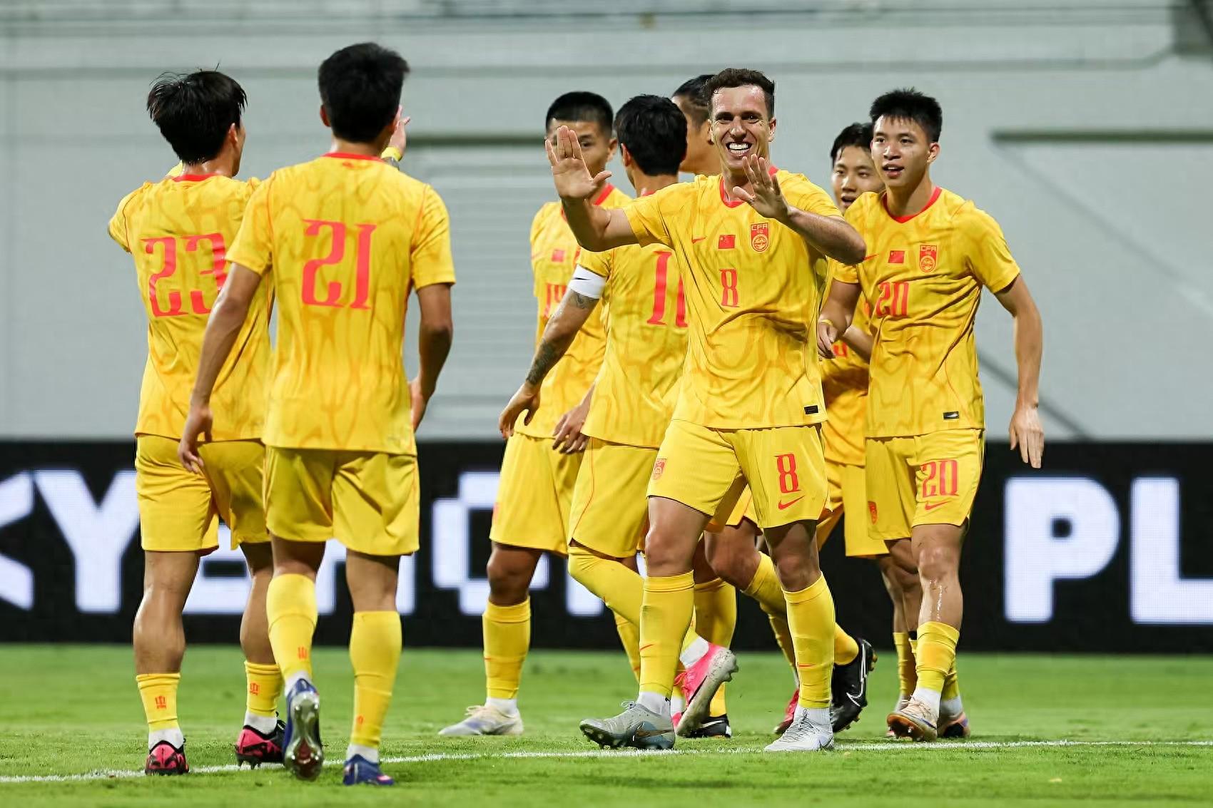 巴坎布喊话中国球迷：我是“快乐男孩”，世界杯请为民主刚果加油