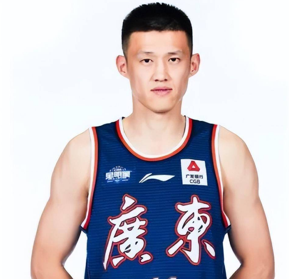 姆巴佩：在巴黎最后一年确实很难，那是我为梦想所必须牺牲的